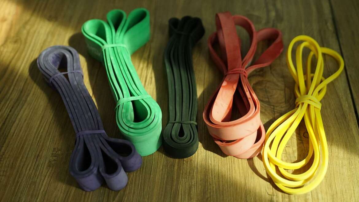 Reasons to Use Resistance Bands for Working Out